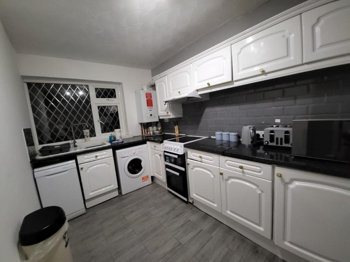 City Centre Room, Wifi, Share Facility 스완지 외부 사진