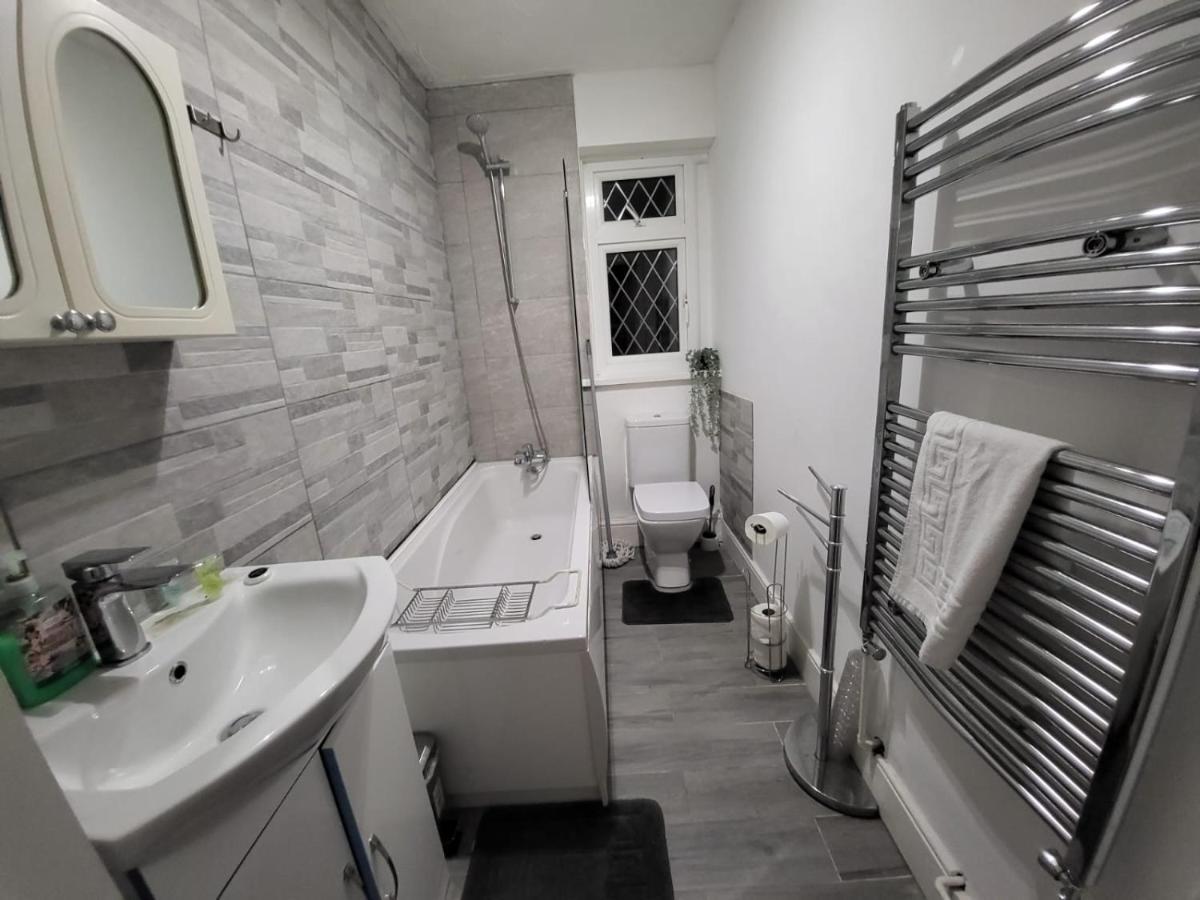City Centre Room, Wifi, Share Facility 스완지 외부 사진